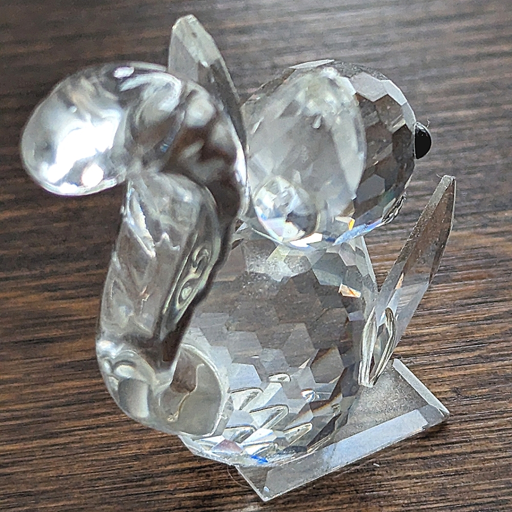 Crystal Squirrel 🐿️ - Picture 3 of 5